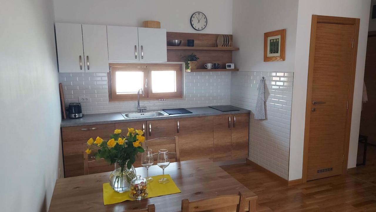 Apartment As 1 *